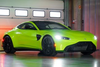 Автомобиль Aston Martin Vantage