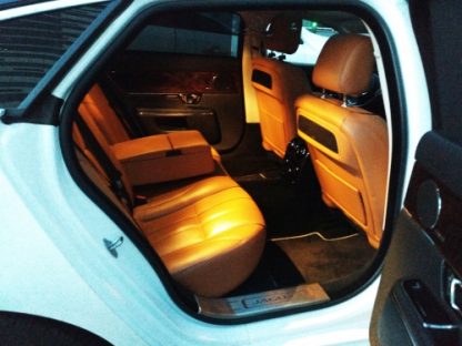Автомобиль Jaguar XJ long