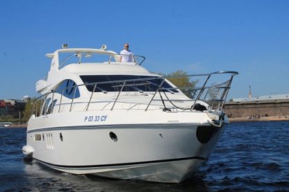 Яхта "Azimut 55"